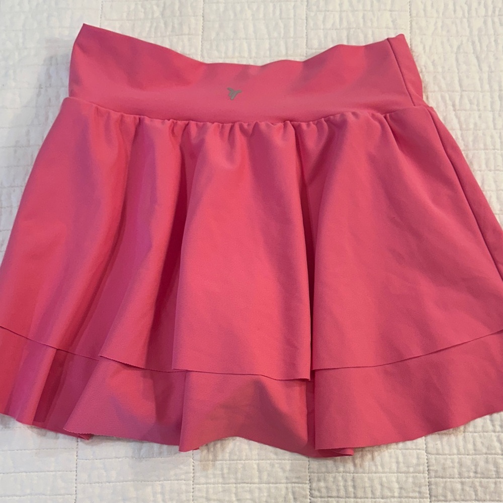 Old Navy Large Bubblegum Pink Active Skirt Built in shorts NWOT - Picture 4 of 7